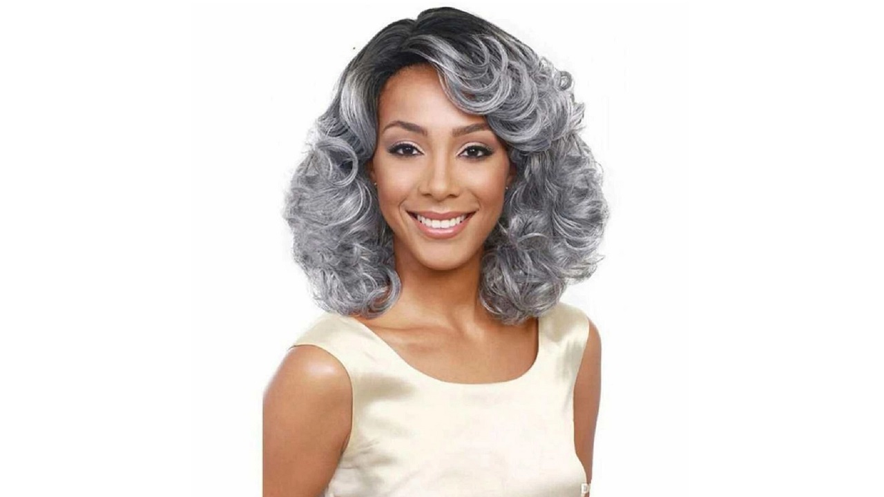 Short Gray Wigs Styles Guide